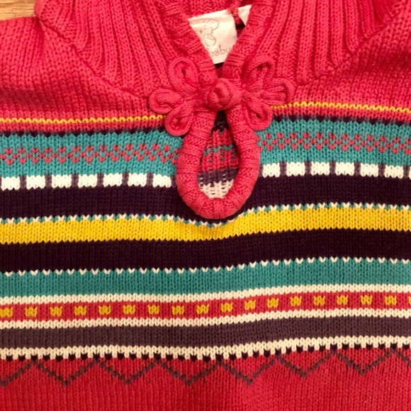 Pink knit cape with hood, multicolored design through the middle and fringe, 24M - Picture 3 of 6